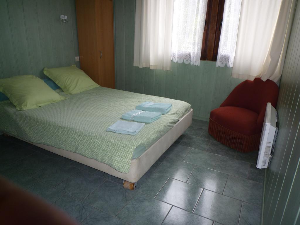 Chalet Du Montal Dun-les-Places Cameră foto